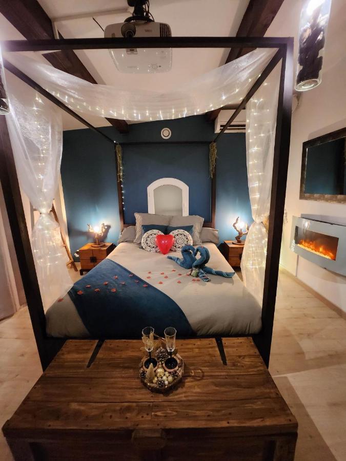 A L'Oree Des Pins - Gite Et Spa De 30 M2- Home Cinema Et Massage En Sup Кюж-ле-Пен Экстерьер фото